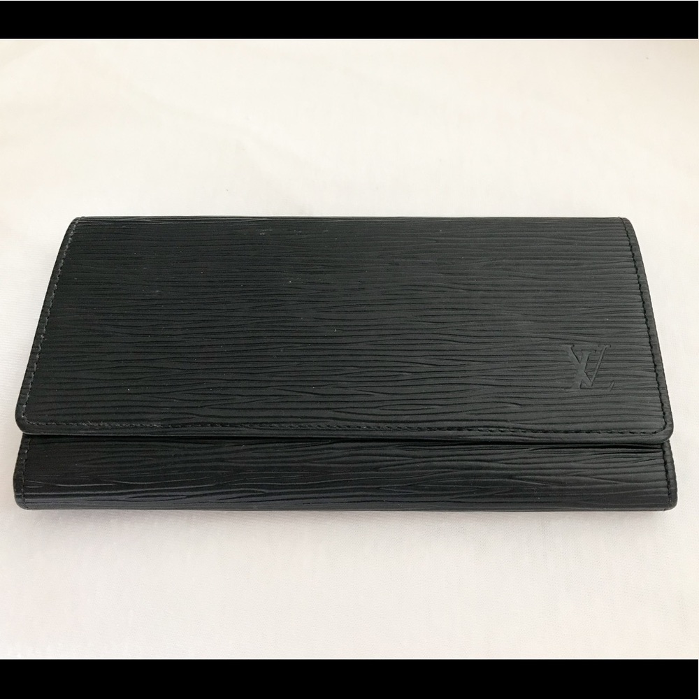 Authentic Louis Vuitton Wallet